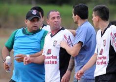 Foto de la galería: El Brete derrotó a Villa Cabello y se consolida en la punta