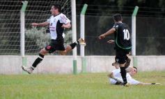 Foto de la galería: El Brete derrotó a Villa Cabello y se consolida en la punta