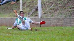 Foto de la galería: El Brete derrotó a Villa Cabello y se consolida en la punta