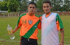 Foto de la galería: El Brete derrotó a Villa Cabello y se consolida en la punta