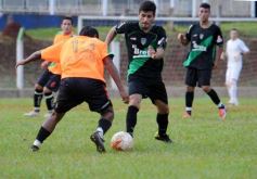 Foto de la galería: El Brete derrotó a Villa Cabello y se consolida en la punta