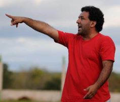 Foto de la galería: El Brete derrotó a Villa Cabello y se consolida en la punta