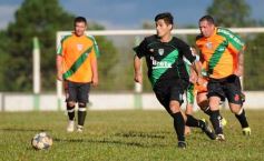 Foto de la galería: El Brete derrotó a Villa Cabello y se consolida en la punta