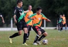 Foto de la galería: El Brete derrotó a Villa Cabello y se consolida en la punta