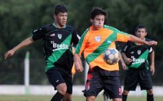 Foto de la galería: El Brete derrotó a Villa Cabello y se consolida en la punta