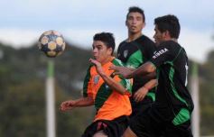 Foto de la galería: El Brete derrotó a Villa Cabello y se consolida en la punta