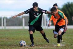 Foto de la galería: El Brete derrotó a Villa Cabello y se consolida en la punta