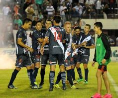 Foto de la galería: Con mucho amor propio Guaraní derrotó a San Martín