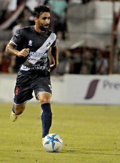 Foto de la galería: Con mucho amor propio Guaraní derrotó a San Martín