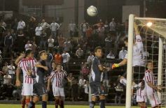 Foto de la galería: Con mucho amor propio Guaraní derrotó a San Martín