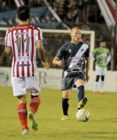 Foto de la galería: Con mucho amor propio Guaraní derrotó a San Martín