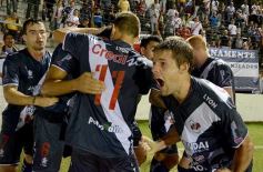 Foto de la galería: Con mucho amor propio Guaraní derrotó a San Martín