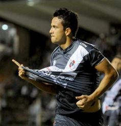 Foto de la galería: Con mucho amor propio Guaraní derrotó a San Martín