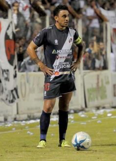 Foto de la galería: Con mucho amor propio Guaraní derrotó a San Martín