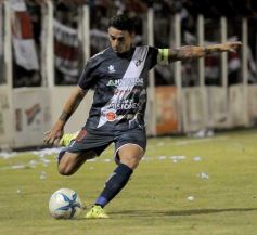 Foto de la galería: Con mucho amor propio Guaraní derrotó a San Martín