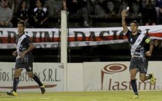 Foto de la galería: Con mucho amor propio Guaraní derrotó a San Martín