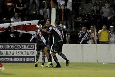 Foto de la galería: Con mucho amor propio Guaraní derrotó a San Martín