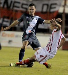 Foto de la galería: Con mucho amor propio Guaraní derrotó a San Martín