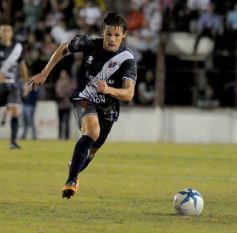 Foto de la galería: Con mucho amor propio Guaraní derrotó a San Martín