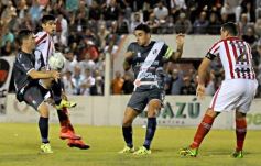 Foto de la galería: Con mucho amor propio Guaraní derrotó a San Martín