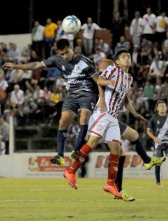 Foto de la galería: Con mucho amor propio Guaraní derrotó a San Martín