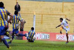 Foto de la galería: Agónica victoria de Crucero para estirar la buena racha de local