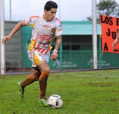 Foto de la galería: Agónica victoria de Crucero para estirar la buena racha de local