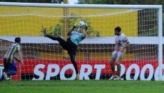 Foto de la galería: Agónica victoria de Crucero para estirar la buena racha de local