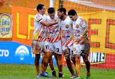 Foto de la galería: Agónica victoria de Crucero para estirar la buena racha de local