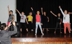 Foto de la galería: Los papis disfrutaron del talento de los chicos