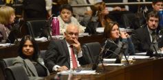 Foto de la galería: La tarifa eléctrica diferencial, eje del debate en la Legislatura