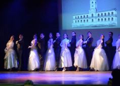 Foto de la galería: Posadas celebró la Patria en una noche inolvidable