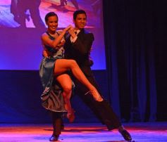 Foto de la galería: Posadas celebró la Patria en una noche inolvidable