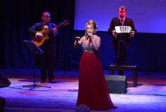 Foto de la galería: Posadas celebró la Patria en una noche inolvidable