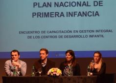 Foto de la galería: Capacitaron a 300 educadoras de los centros de desarrollo infantil