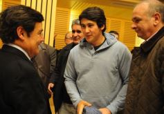 Foto de la galería: Cambios en la Ley de Ministerios y agasajo a la prensa en la Legislatura
