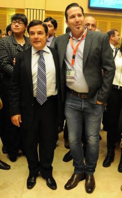 Foto de la galería: Cambios en la Ley de Ministerios y agasajo a la prensa en la Legislatura