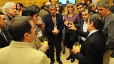 Foto de la galería: Cambios en la Ley de Ministerios y agasajo a la prensa en la Legislatura