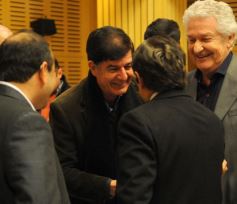 Foto de la galería: Cambios en la Ley de Ministerios y agasajo a la prensa en la Legislatura