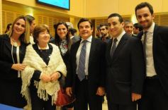 Foto de la galería: Cambios en la Ley de Ministerios y agasajo a la prensa en la Legislatura