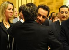 Foto de la galería: Cambios en la Ley de Ministerios y agasajo a la prensa en la Legislatura
