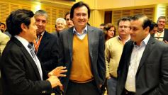Foto de la galería: Cambios en la Ley de Ministerios y agasajo a la prensa en la Legislatura