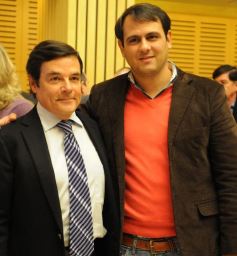 Foto de la galería: Cambios en la Ley de Ministerios y agasajo a la prensa en la Legislatura