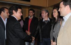 Foto de la galería: Cambios en la Ley de Ministerios y agasajo a la prensa en la Legislatura