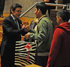 Foto de la galería: Cambios en la Ley de Ministerios y agasajo a la prensa en la Legislatura
