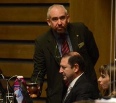 Foto de la galería: Cambios en la Ley de Ministerios y agasajo a la prensa en la Legislatura