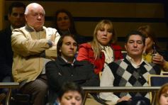 Foto de la galería: Cambios en la Ley de Ministerios y agasajo a la prensa en la Legislatura