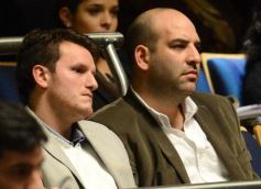 Foto de la galería: Cambios en la Ley de Ministerios y agasajo a la prensa en la Legislatura