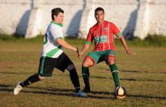 Foto de la galería: Brown ganó y se quedó con su zona de manera invicta
