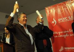 Foto de la galería: El IPLyC distinguió a empleados con más de 25 años de servicio